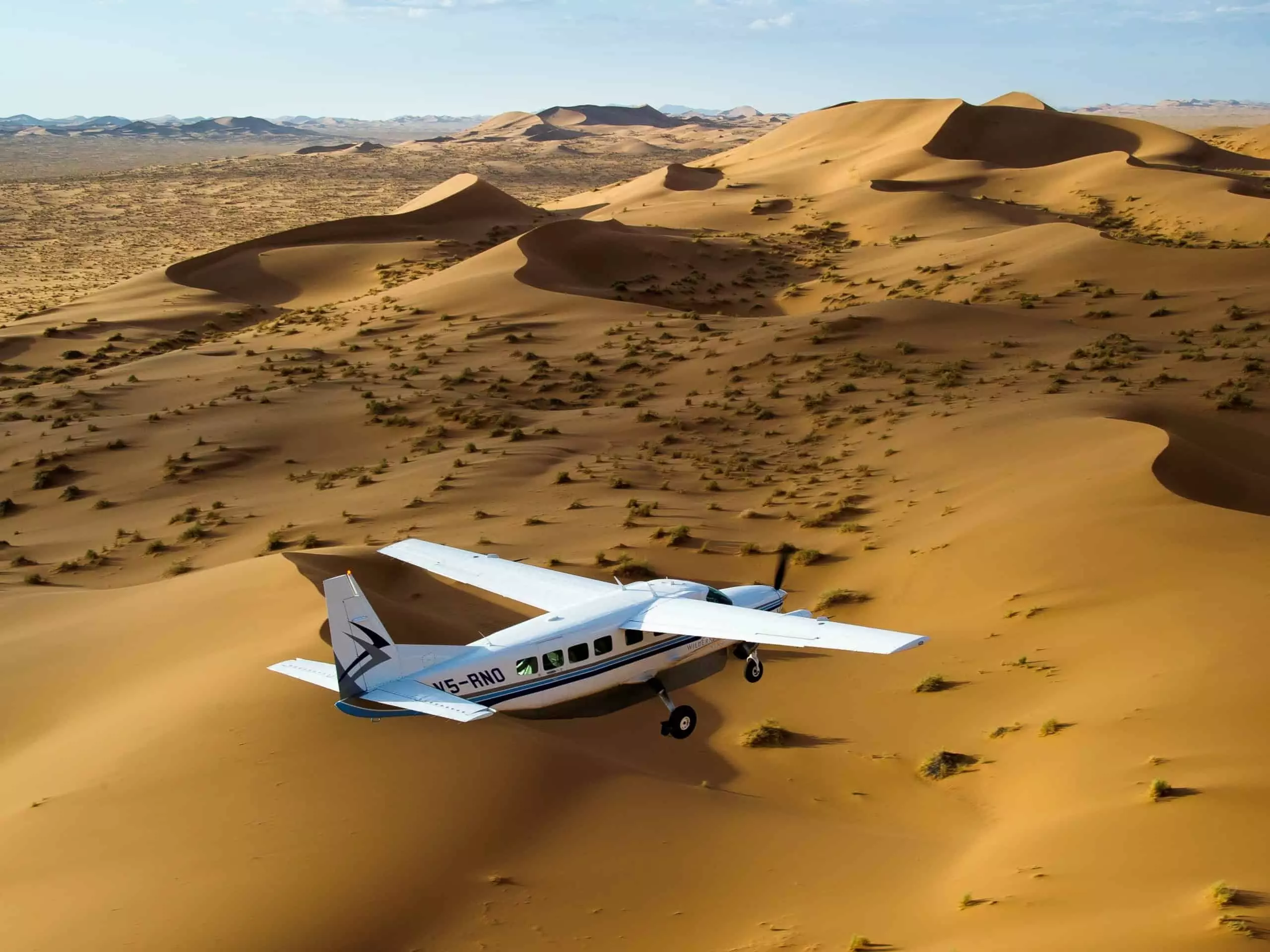 Flug ins Sossusvlei mit Wilderness Air (c) Wilderness Safaris