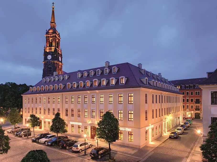 Bülow Palais - Fassade (c) Relais & Châteaux